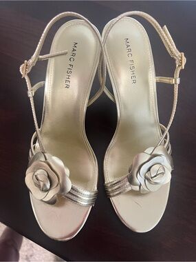 Marc Fisher Metallic Gold Floral Slingback Heels